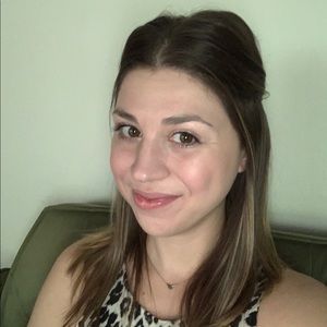 Meet your Posher, Stephanie